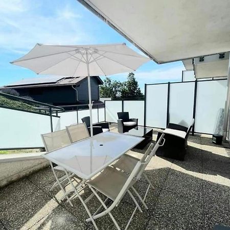 Appartement 4 Personnes Proche Lac Saint Point Montperreux Eksteriør billede